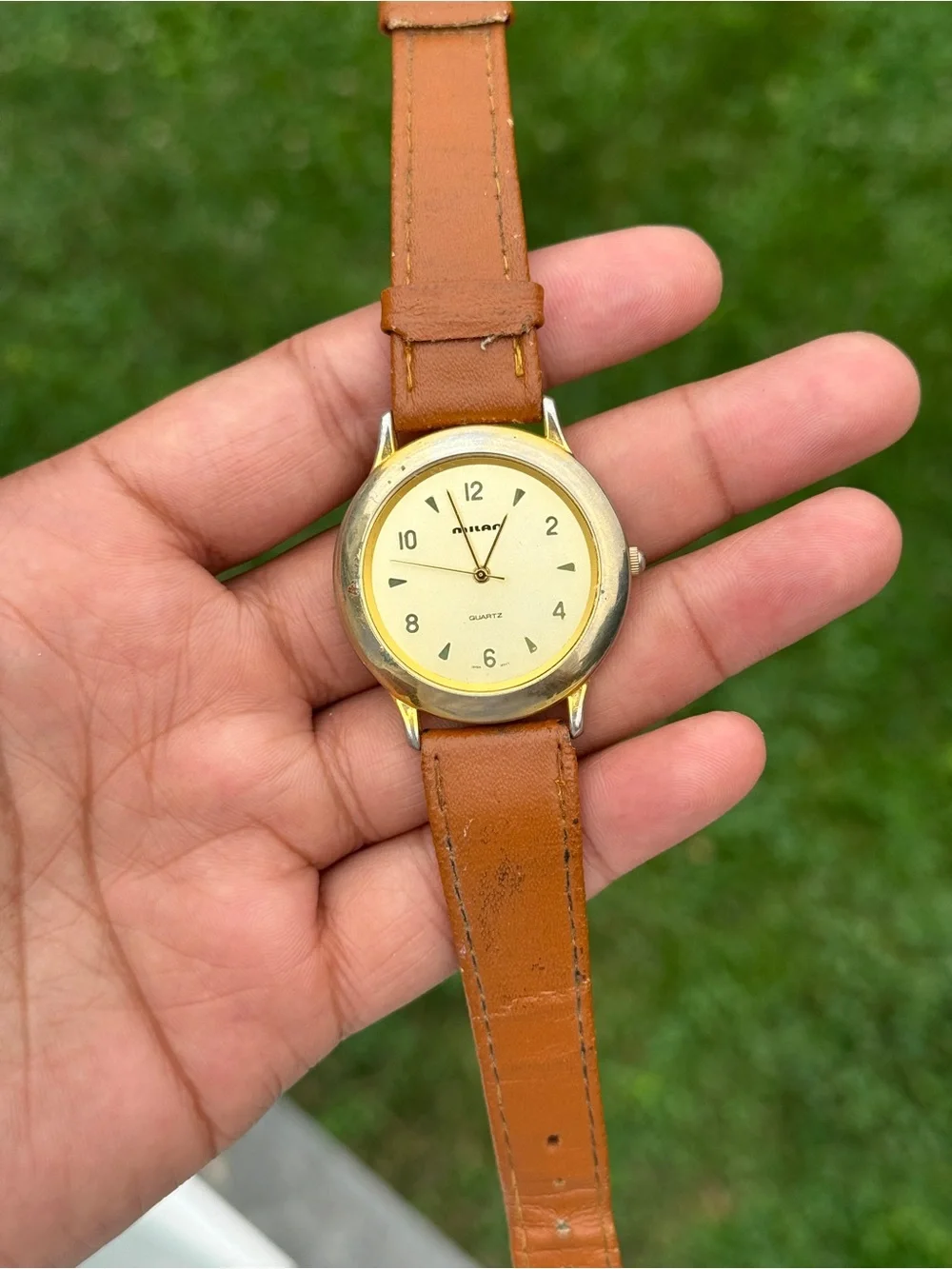 Milan Classic vintage Men’s Brown Leather Strap Quartz Watch